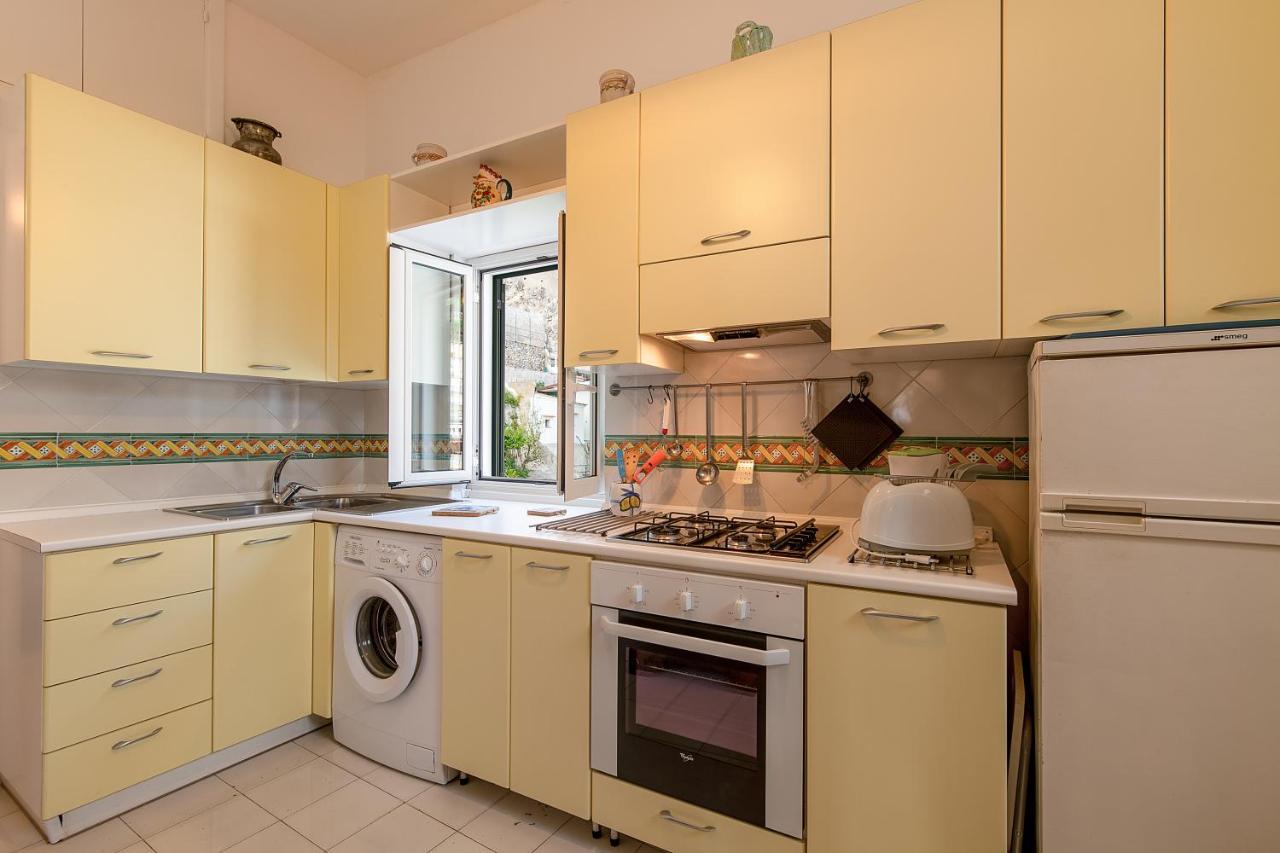 Apartment Centre Flats *
